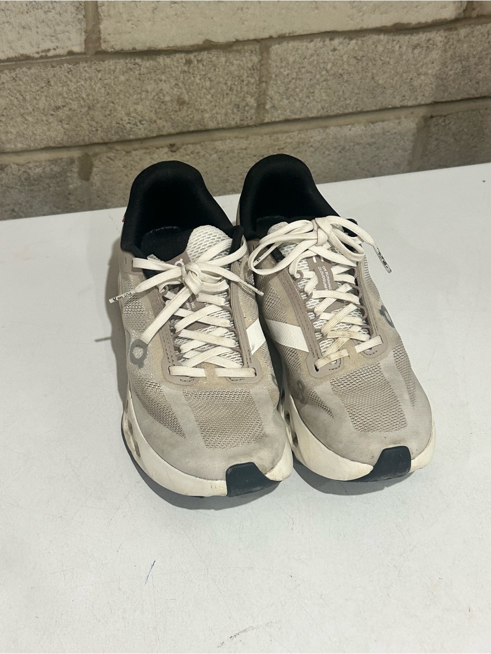 Lightweight Women's Athletic Sneakers in Beige